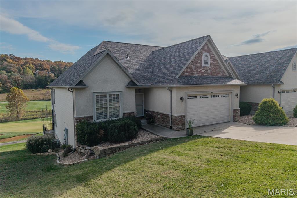 Pending villa at 50 Sunstone Drive