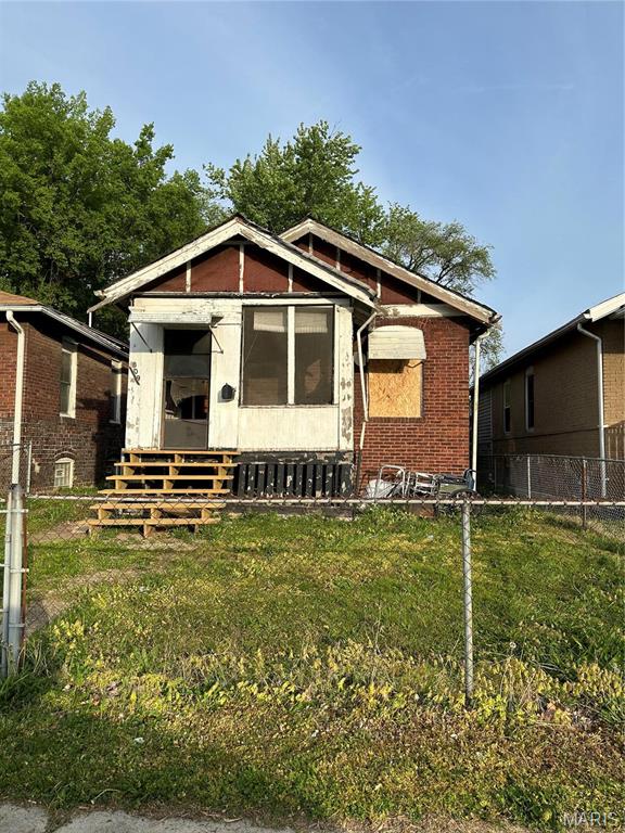 Fixer upper at 809 23rd Street
