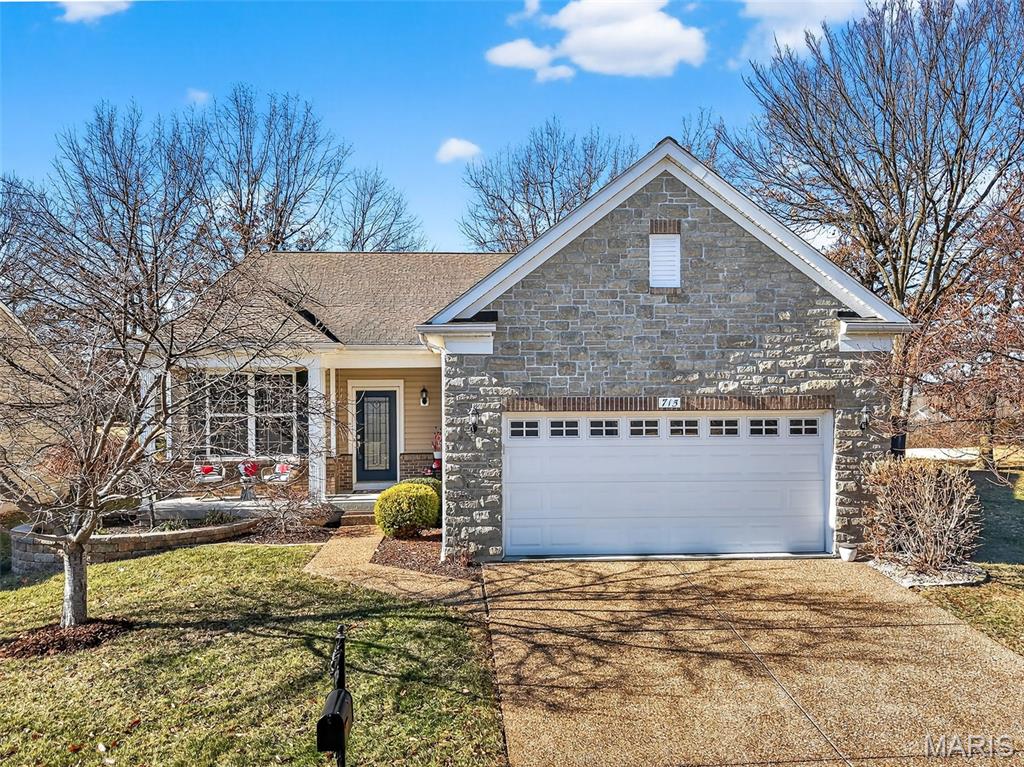 Sold villa at 715 Harrier Drive