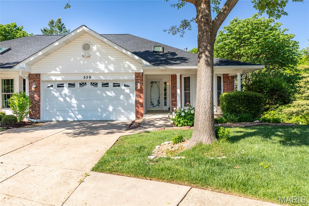 Villa for sale at 539 Galway Drive