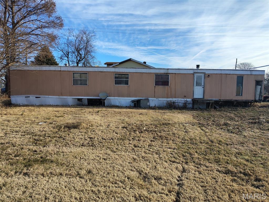 Fixer upper at 712 Jefferson Street