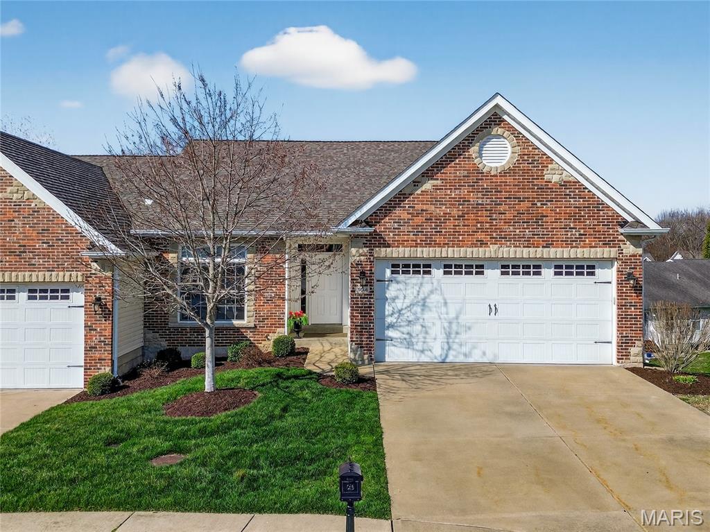 Pending villa at 304 Gullane Drive