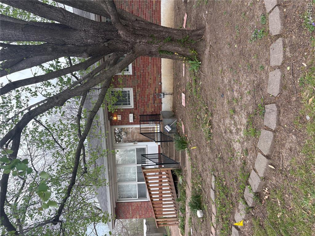 Sold fixer at 10 Regina Court