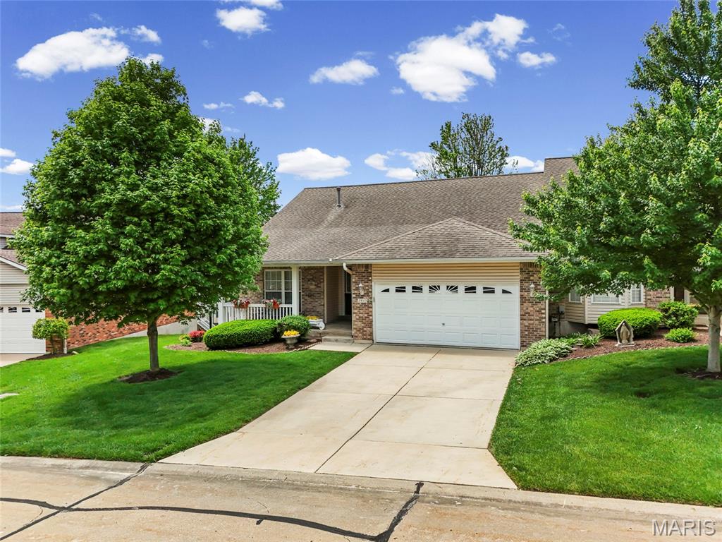 Villa for sale at 2915 Mac Arthur Drive
