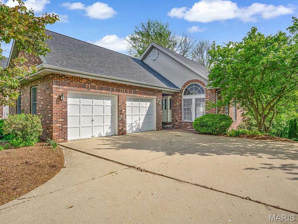 Pending villa at 1 Eagle Court