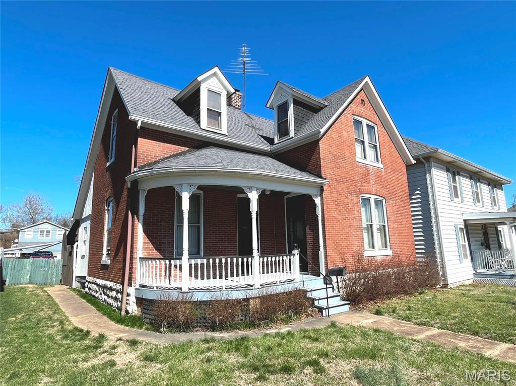 Pending fixer at 405 Kingshighway Street