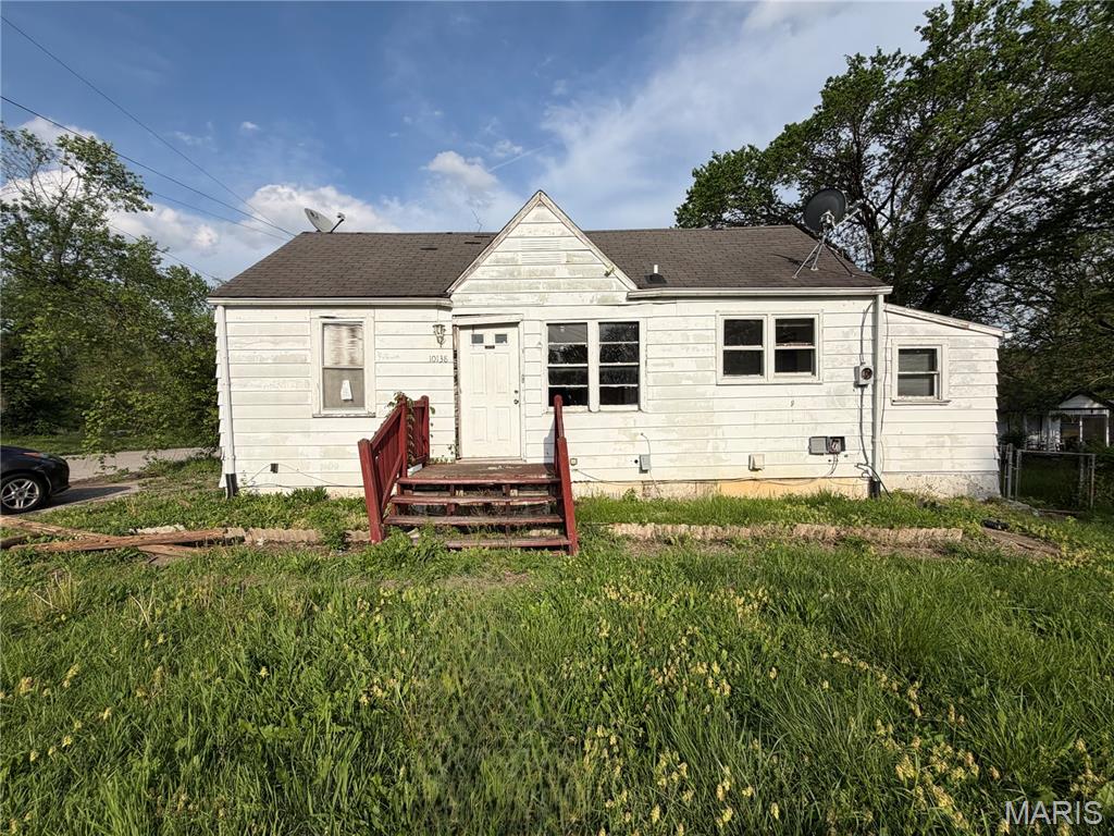 Pending fixer at 10138 Imperial Drive