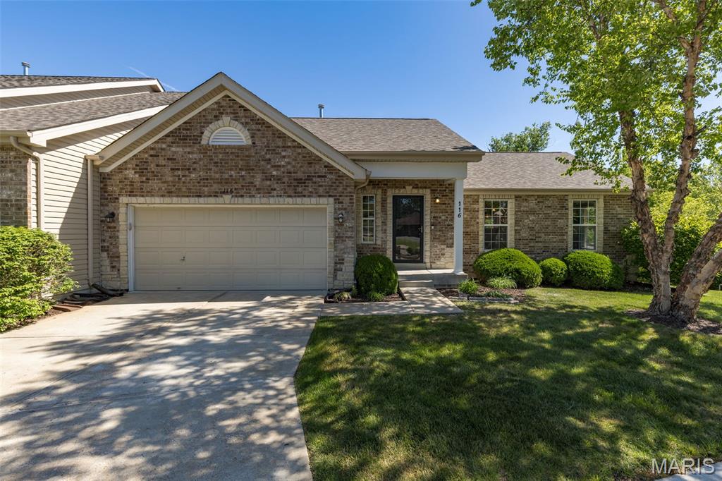 Pending villa at 116 Baxter Commons Drive