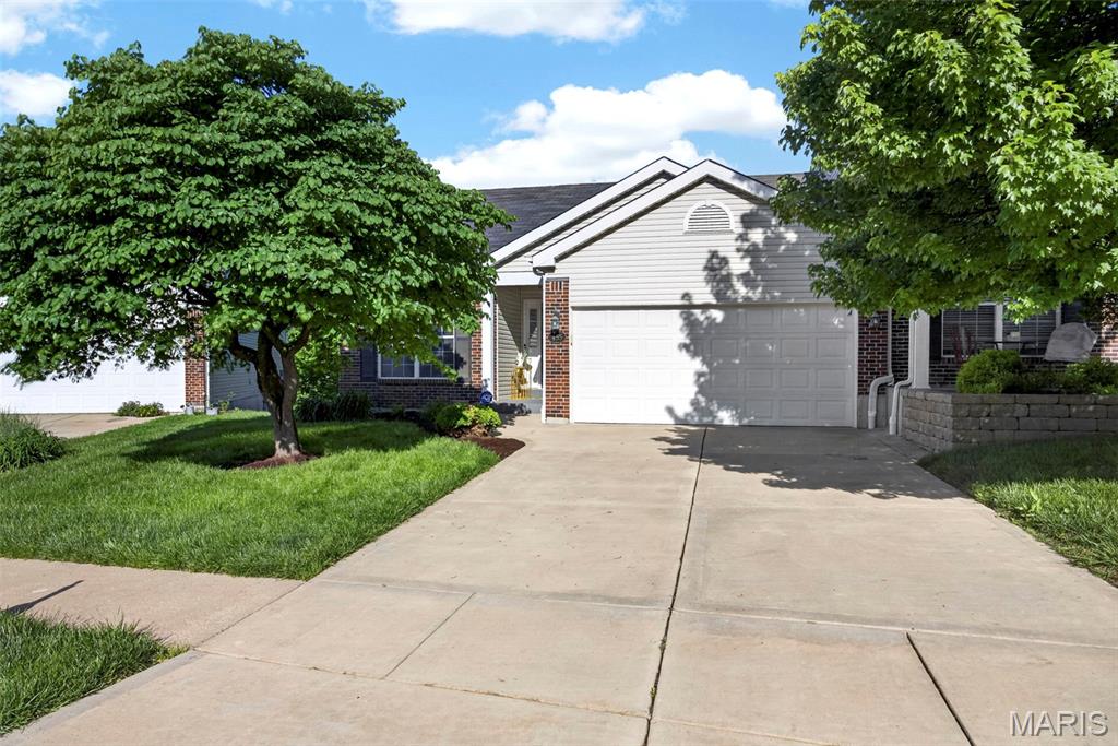 Pending villa at 455 Prevot Avenue