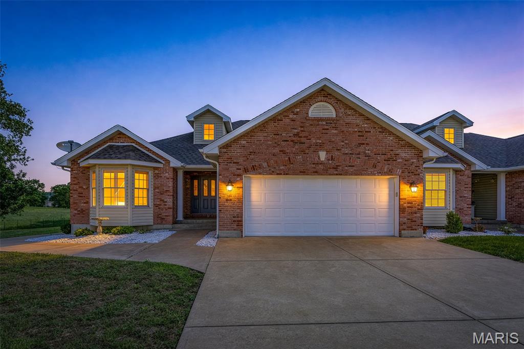 Pending villa at 12858 Birdie Court
