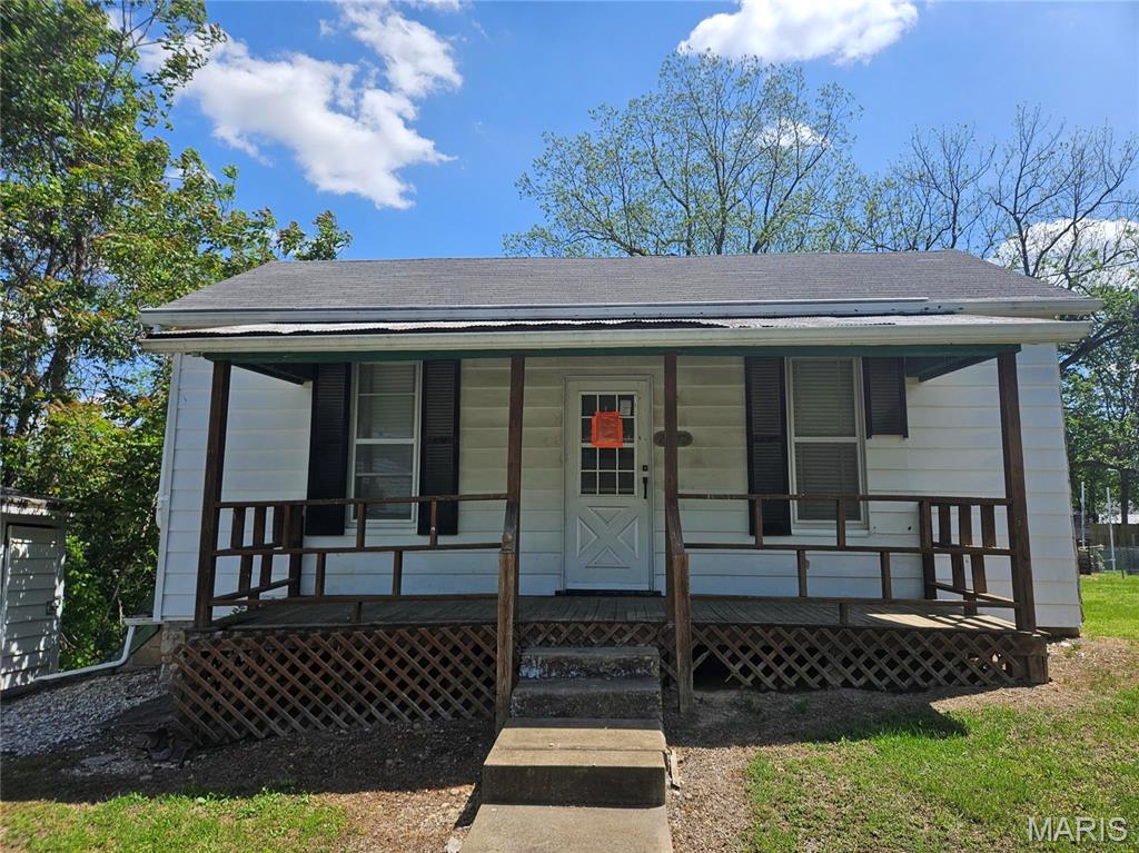 Pending fixer at 2120 Jackson Street