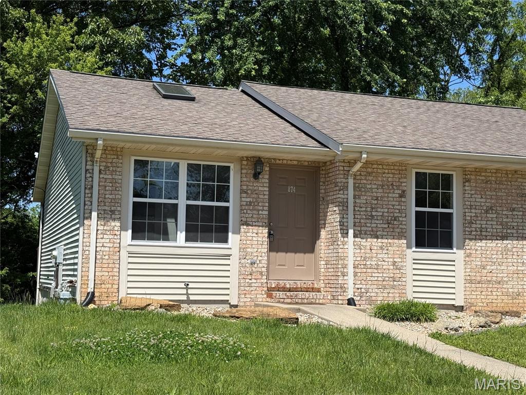 Coming soon fixer at 874 Lester Avenue
