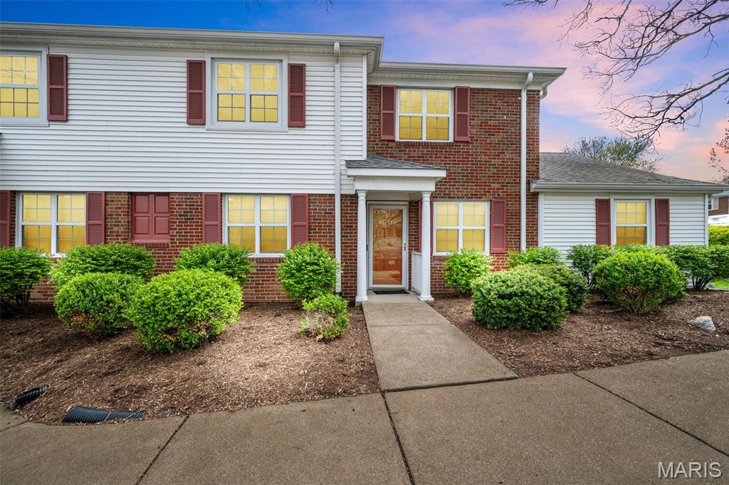 Coming soon fixer at 9073 Swan Circle