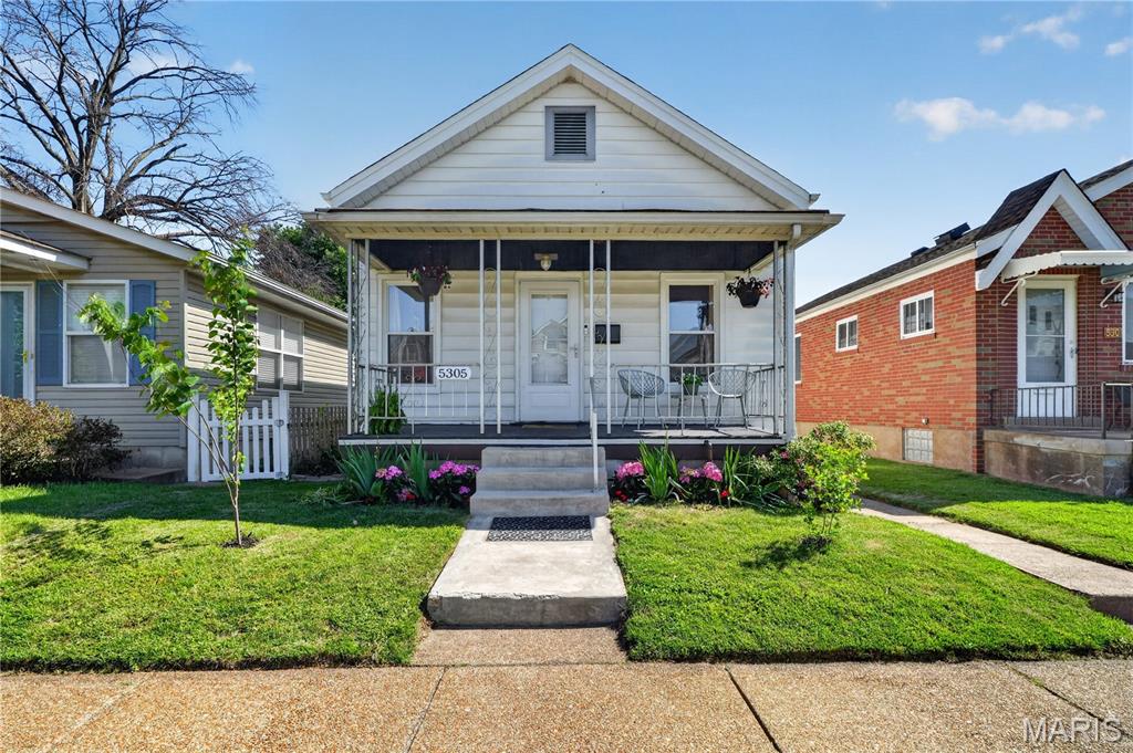 Coming soon fixer at 5305 Blow Street